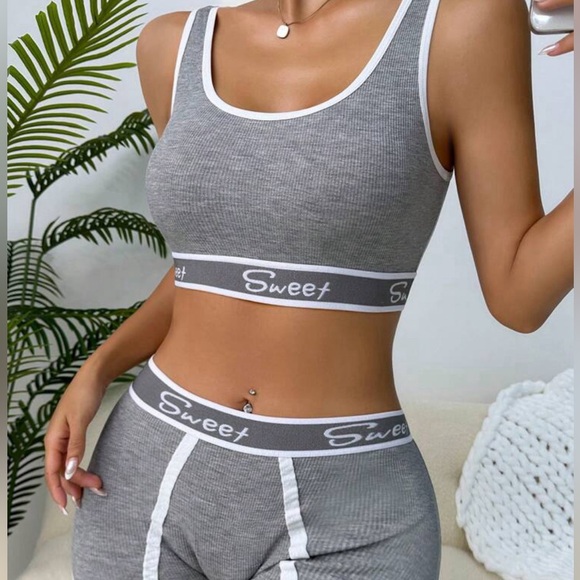 Letter Graphic Contrast Binding Bra & Pantie Set - Picture 3 of 6